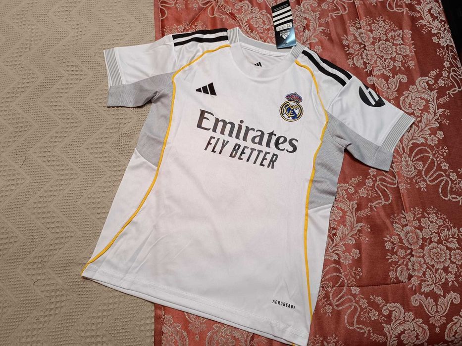 Camisola Criança Mbappe Equipamento Real Madrid | NOVO