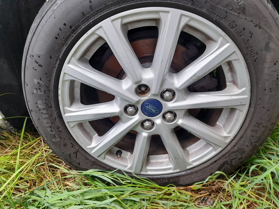 Felgi aluminiowe z oponami ford Galaxy mk4 235/55z/17r