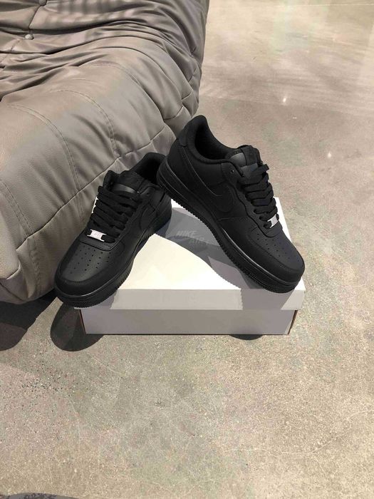Air_Force 1_Low_Czarny 40,5