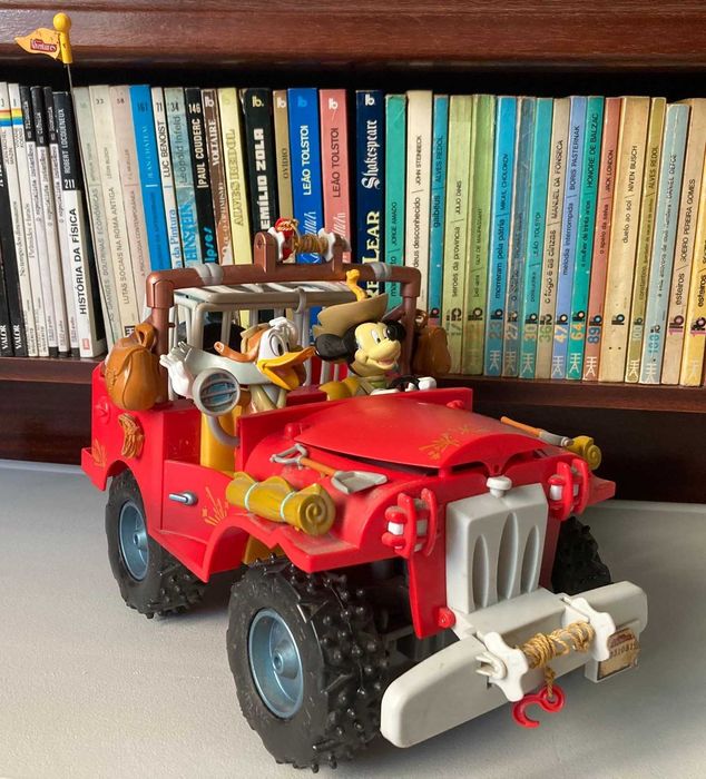 Brinquedo Jipe Mickey's Adventures