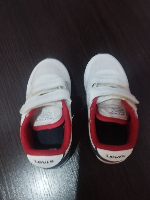 Дитячі кросівки Levis 24р