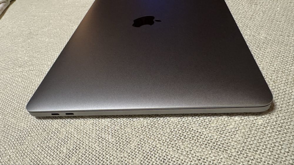 Macbook pro 13” m1