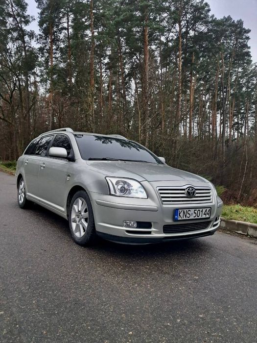 Продам Toyota avensis