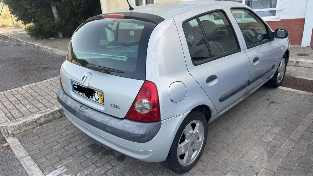 Clio  ano 2003 dci
