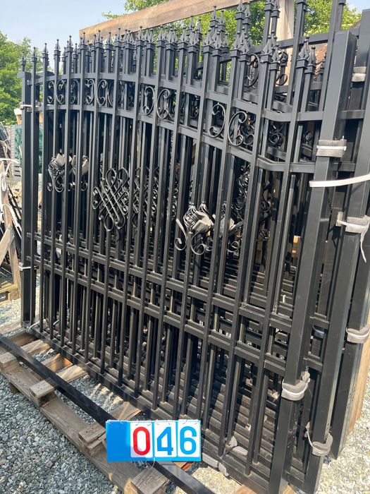 Brama kuta w stylu pałacowym 1,5 m x  4 m, nr 046