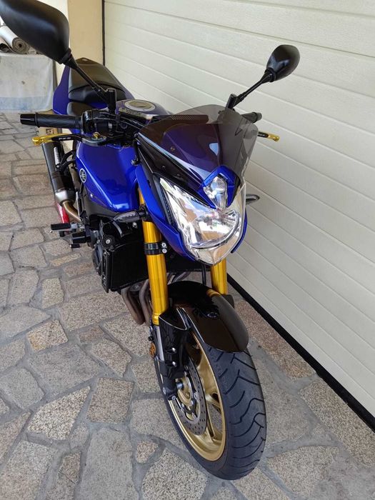 Yamaha FZ8  (impecável)