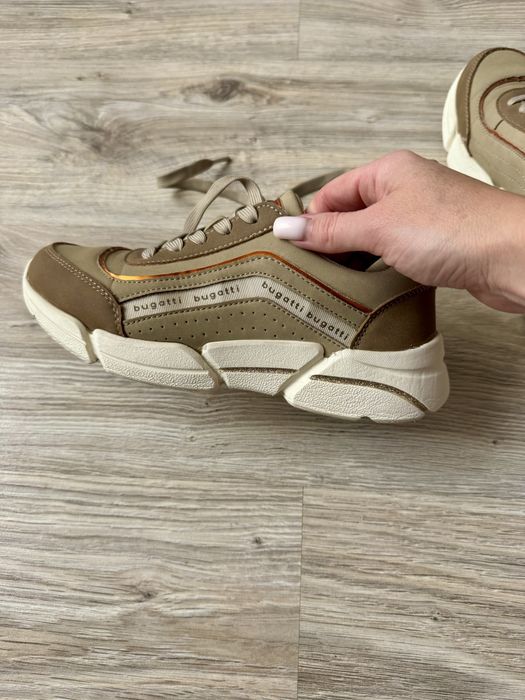 Кросівки Bugatti 37 розмір