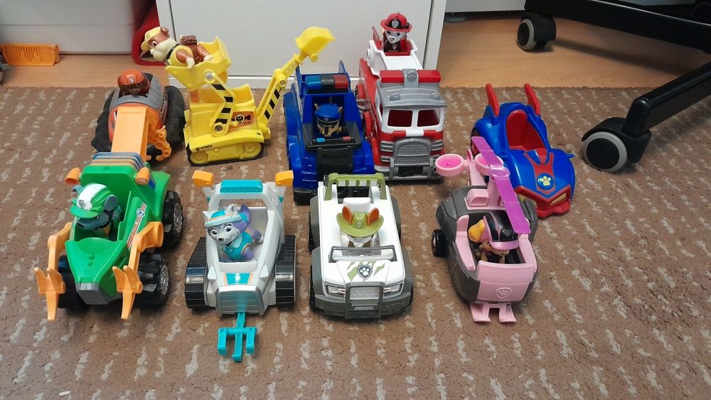 Psi Patrol Chase Marshall Skye Rubble Tracker, Rocky, Zuma + pojazd super psa