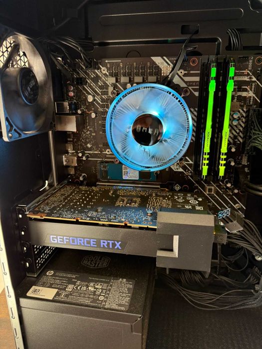 Desktop Gaming HP GT15-0027np (Intel Core i5-12400F - NVIDIA GeForce RTX 3060 - RAM: 16 GB - 512 GB SSD)