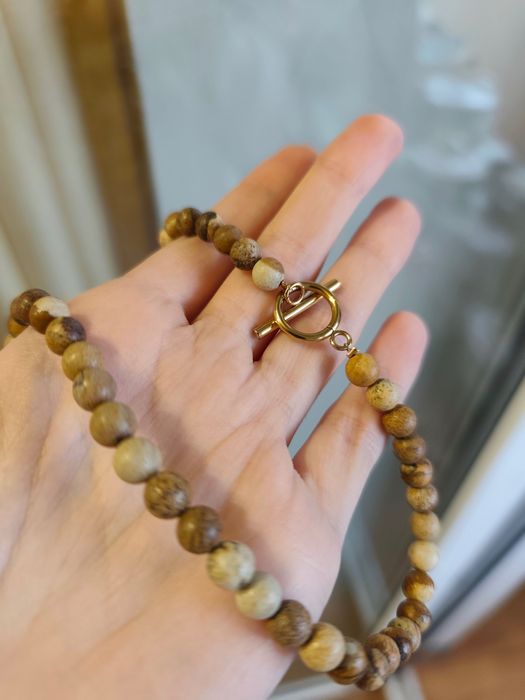 Буси у дерев'яному стилі / чокер