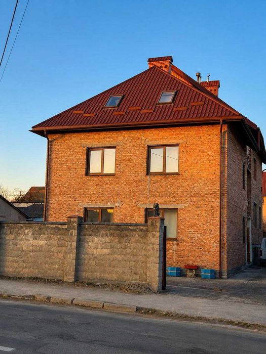 Продаж частини будинку, вул. Шевченка 248, БЕЗ КОМІСІЇ (145м.кв.)