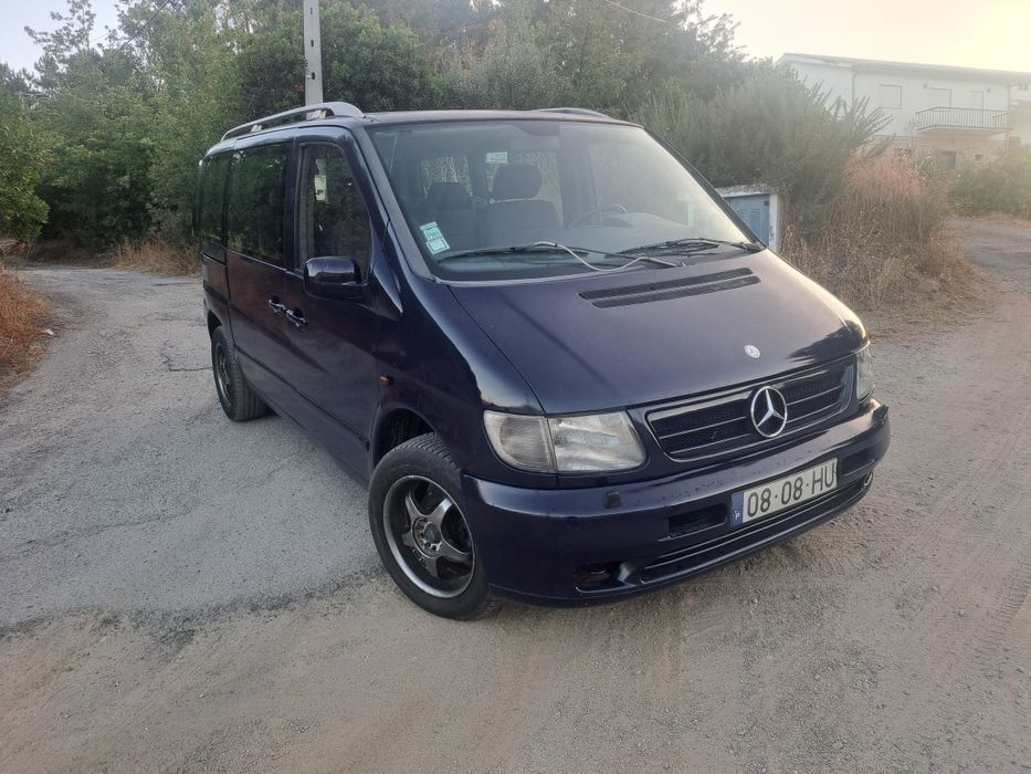 Mercedes-Benz V230 TD  7lugares individuais como nova