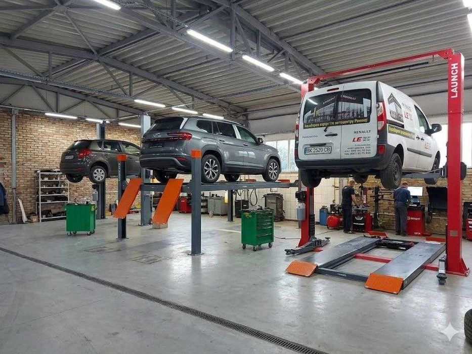 Автопідйомник Підйомник автомобільний 2-х стійковий 3,5/4/5т 380-220В