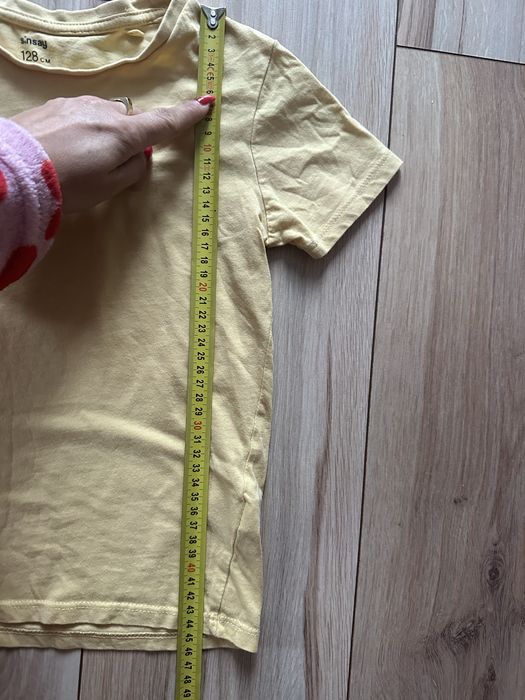 T-shirt marki sinsay rozmiar 128 cm