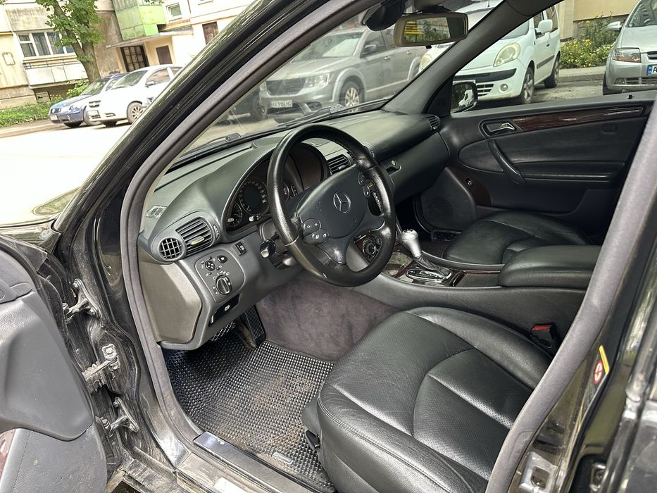 Mercedes-Benz C-Class 2004 VIN WDB2030461A641019 фото оголошення 7 з 11