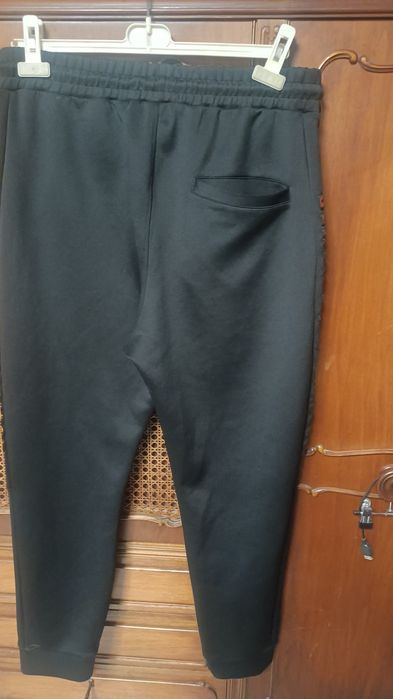 Black Squad - czarne spodnie dresowe w r. XL