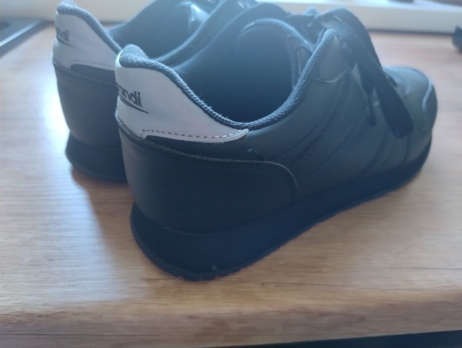 Buty damskie sportowe Sprandi