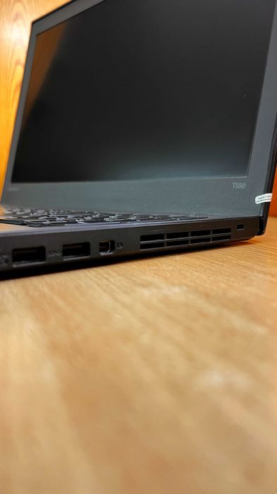 Lenovo ThinkPad T550 i7-5600U 8 ГБ DDR3 SSD 256 ГБ 15.6"