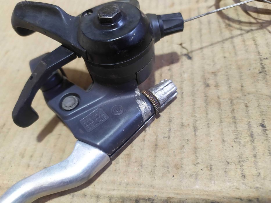 Моноблоки, манетки Shimano Alivio- ST-MC12, 3х7скоростей