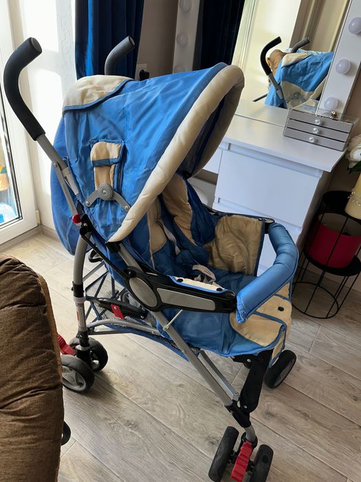 Візочок дитячий блакитний