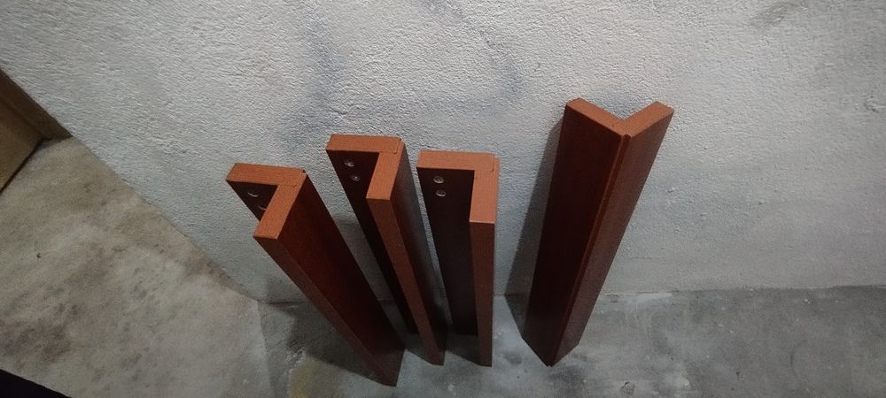Mesa madeira maciça e 4 cadeiras