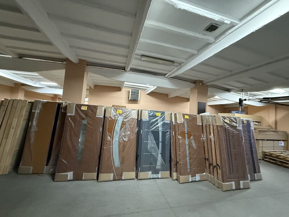 Drzwi zewnętrzne drewniane