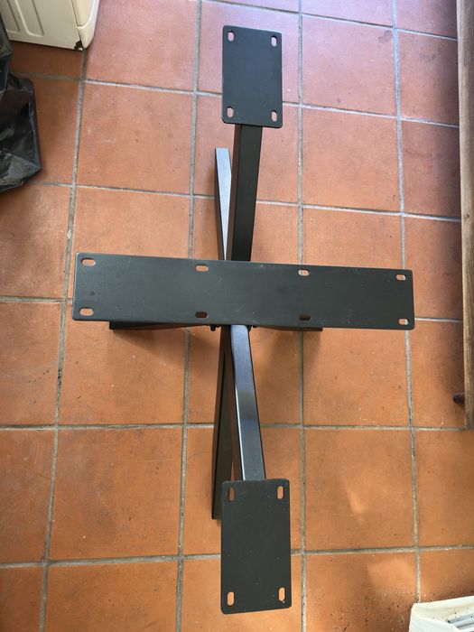 Perna de mesa industrial ML-Design