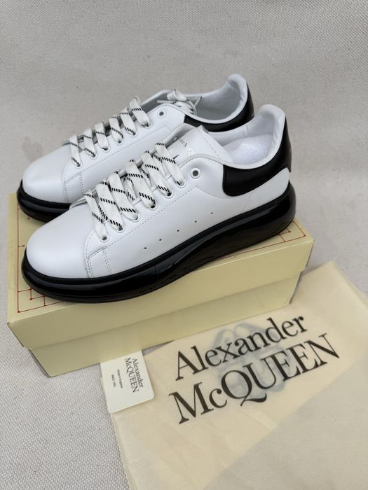 Alexander McQueen 44