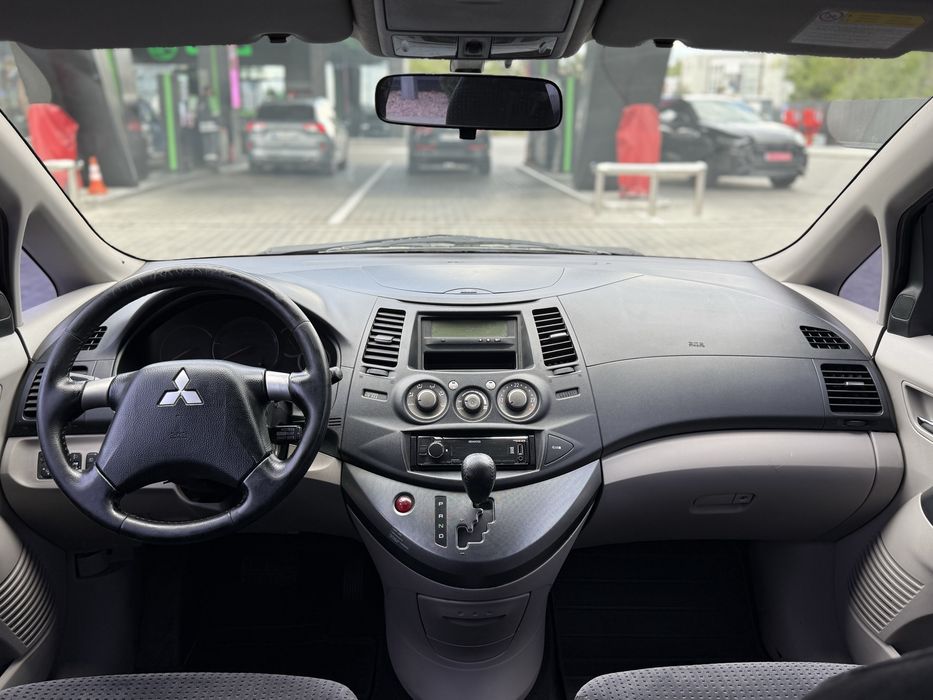 Mitsubishi Grandis на автомате