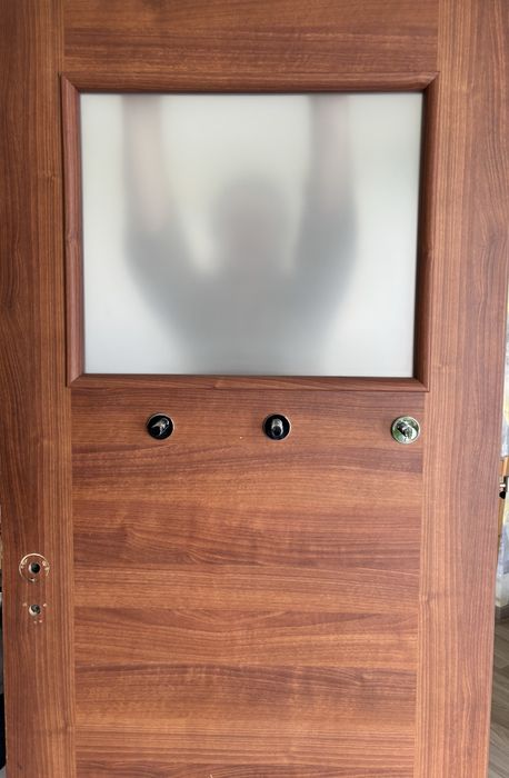 Uzywane 2 pary drzwi wewnetrznych do łazienki