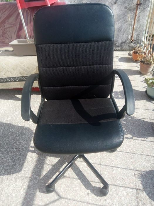 Cadeira de escritório/ computador