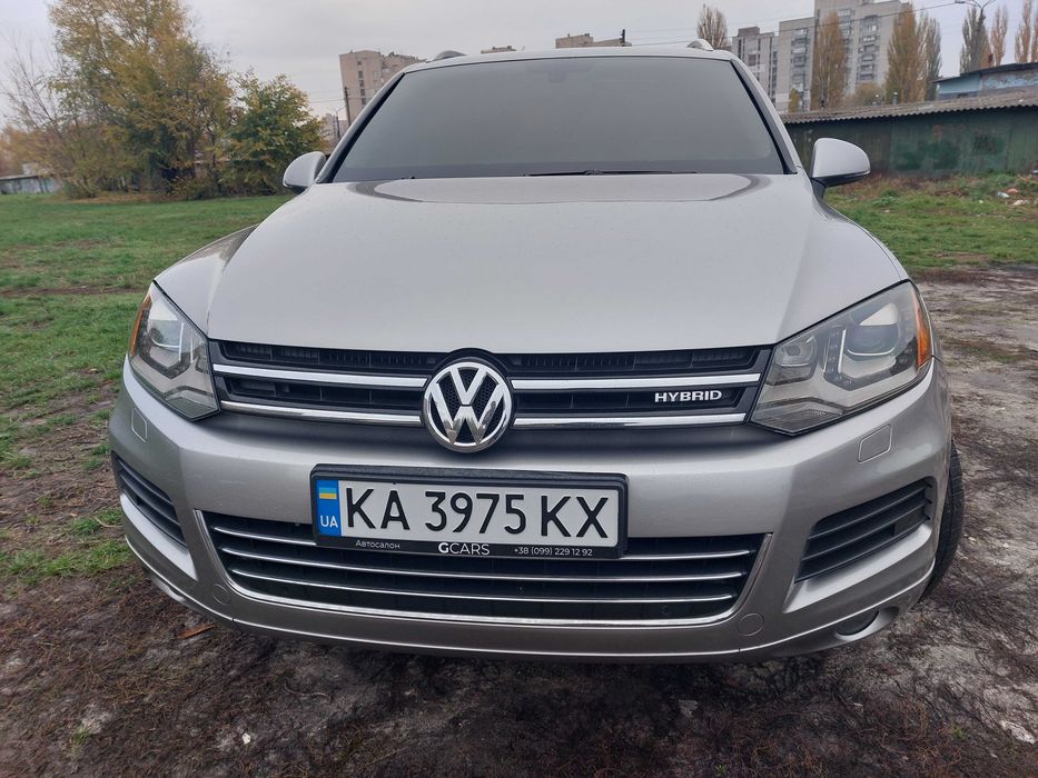 Продам VW Touareg 2 NF Hybrid