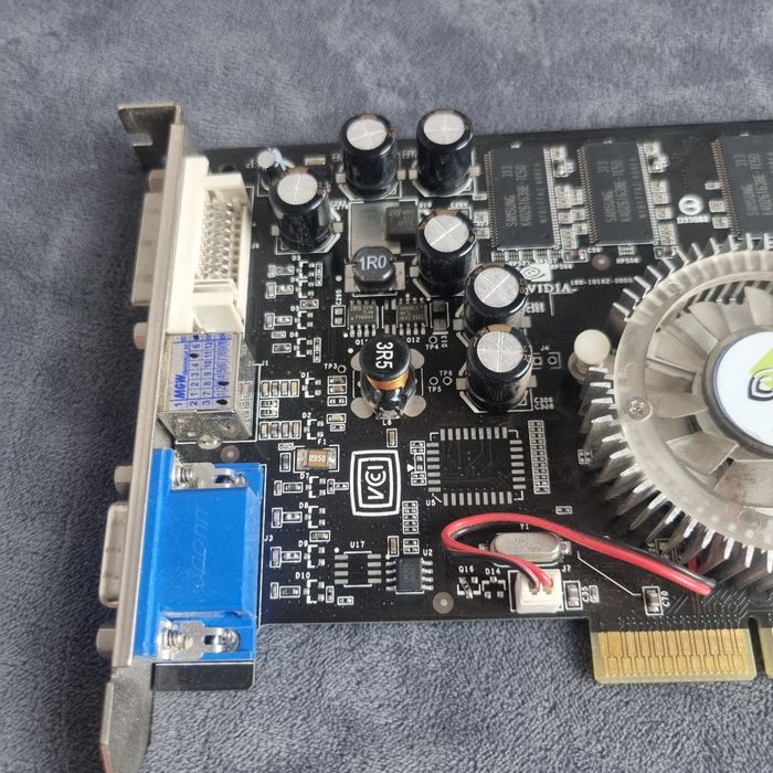 NVIDIA GeForce FX 5200 128MB DDR AGP 8X | SST-4020TV / P162