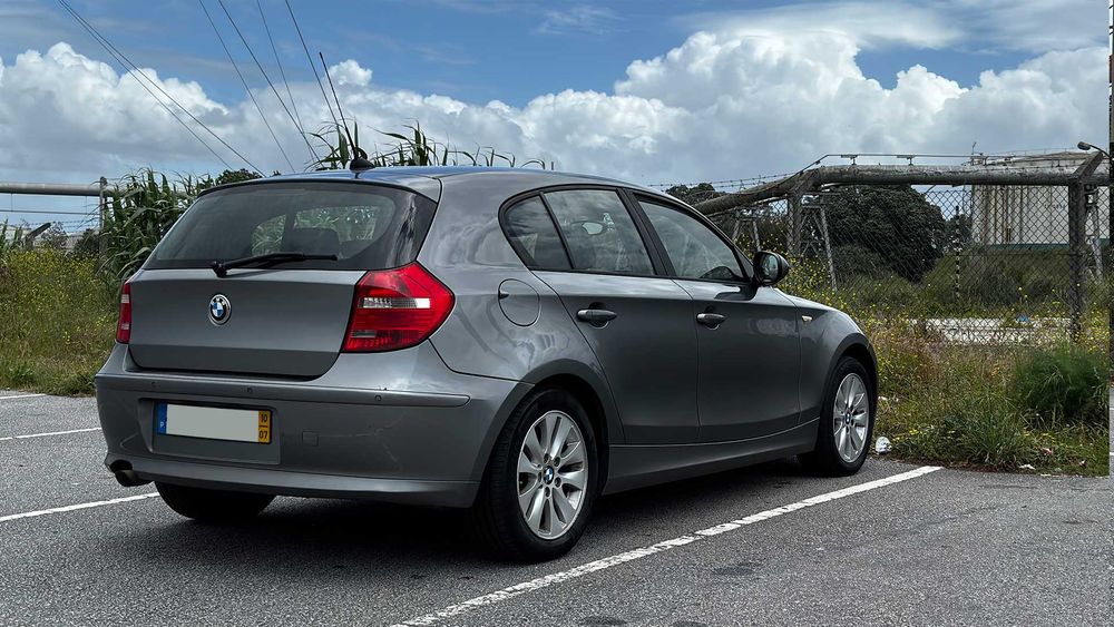 BMW 116d LCI (Em excelente estado)