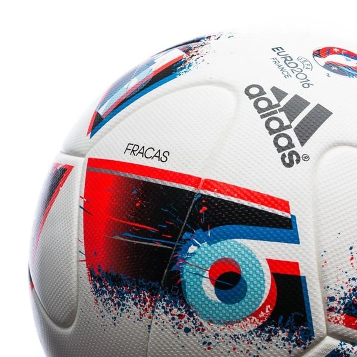 Bola oficial da final do Euro 2016 Adidas Fracas