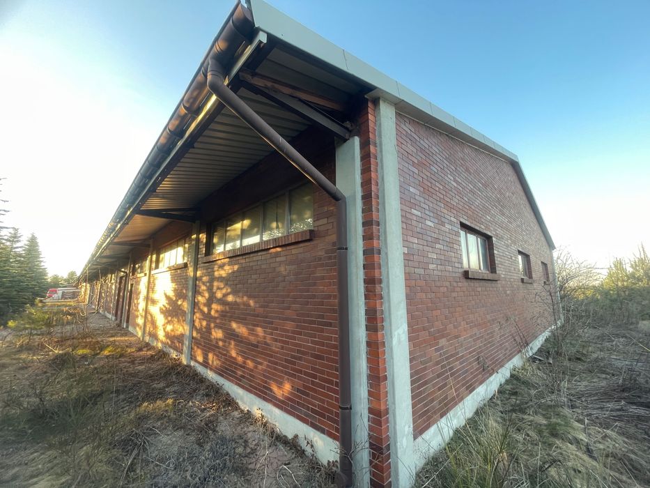 Hala magazynowo-produkcyjna z powierzchnią biurową / plac TIR / 1200m2