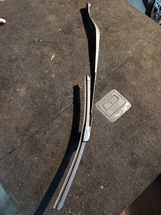 Ramię  wycieraczek opel astra Vectra c
