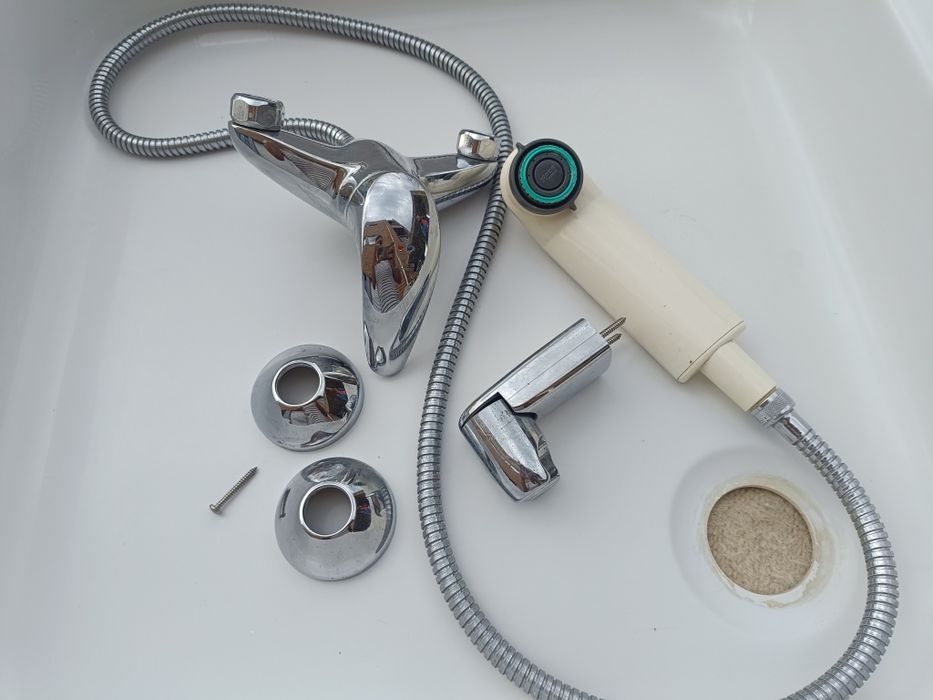 Pack Sanitários ROCA: Lavatório + Base Duche 70x70 + Torneiras (Excelente Estado)