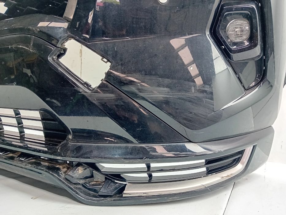 Pára-choques frente TOYOTA RAV4 V (_A5_, _H5_)
