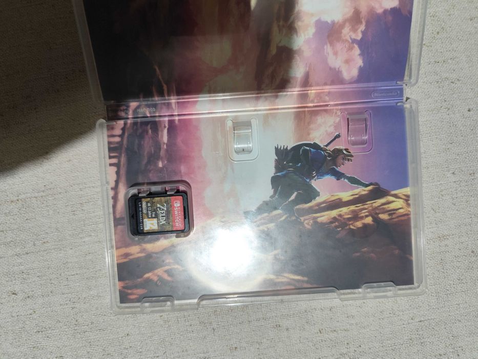Nintendo Switch OLED Zelda: Tears of the Kingdom Edition