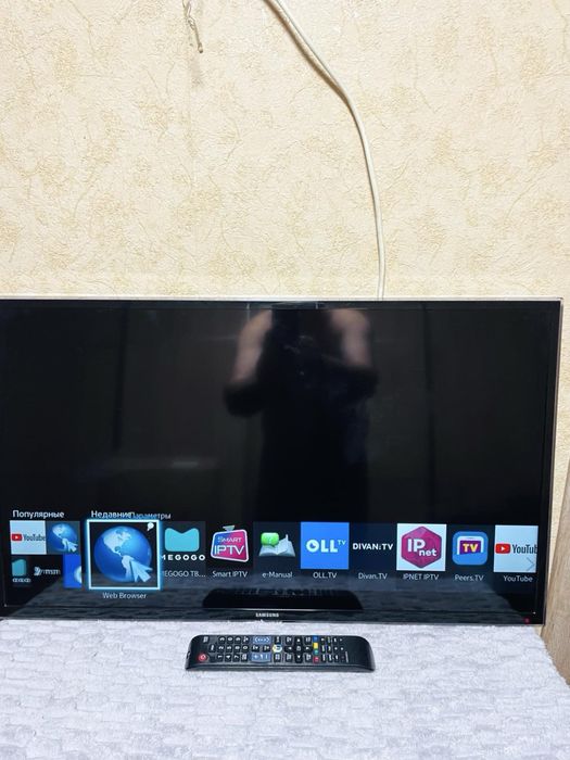 Телевизор Samsung LED UE32H5303
