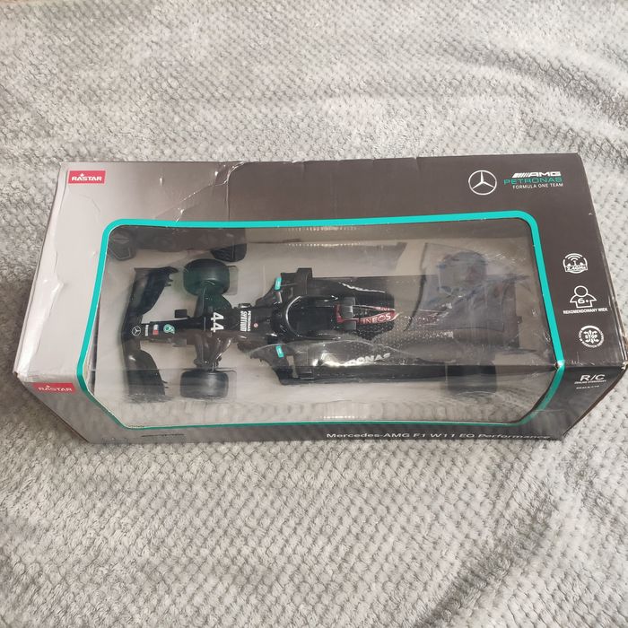 Mercedes -AMG F1 W11 zdalnie sterowany nowy
