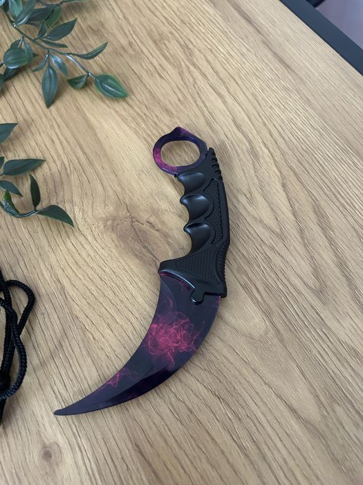 CSGO Karambit Purple Smoke