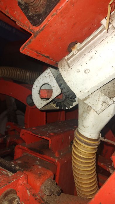 Siewnik do kukurydzy Gaspardo umowa