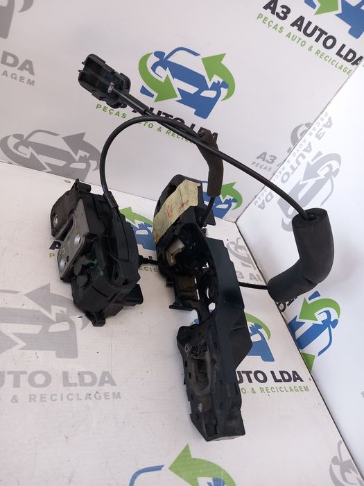 Fecho da porta tras direito Renault Scenic
