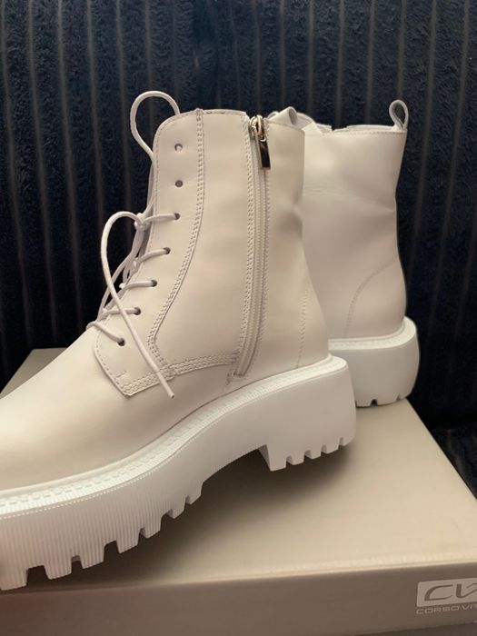 Продам осінні черевики