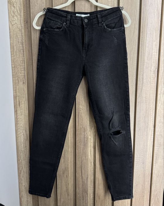 Жіночі чорні скіні джинси