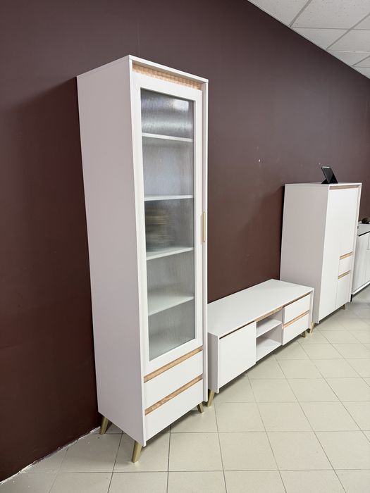 Стінка в вітальню,Лаунж,вітальня,модульна стінка,вітрина,тумба тв,комо