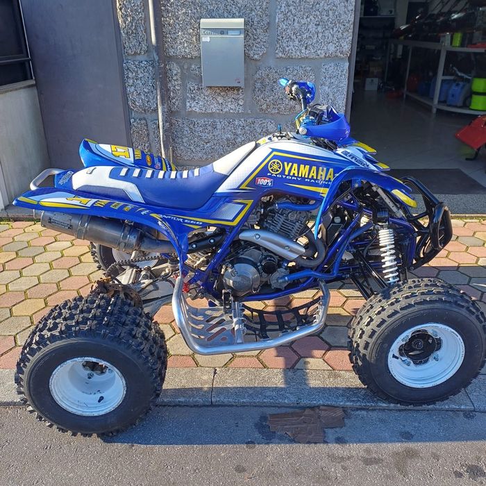 Yamaha Raptor 660r matriculada