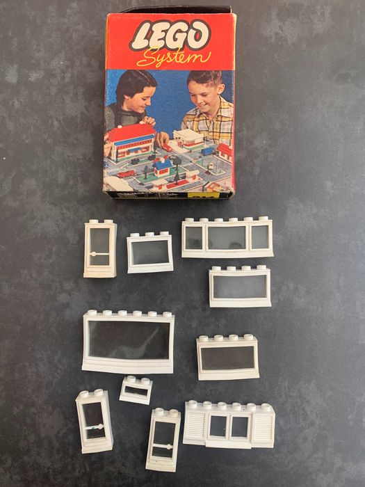 Lego System 214-3 (10 peças) - portas e janelas brancas (set completo)
